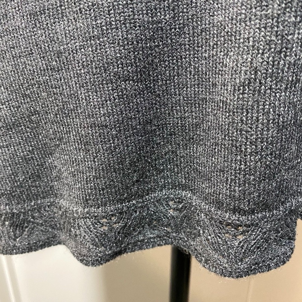 Briggs Scalloped Sweater With Rhinestone Accent Size Medium - Picture 5 of 7